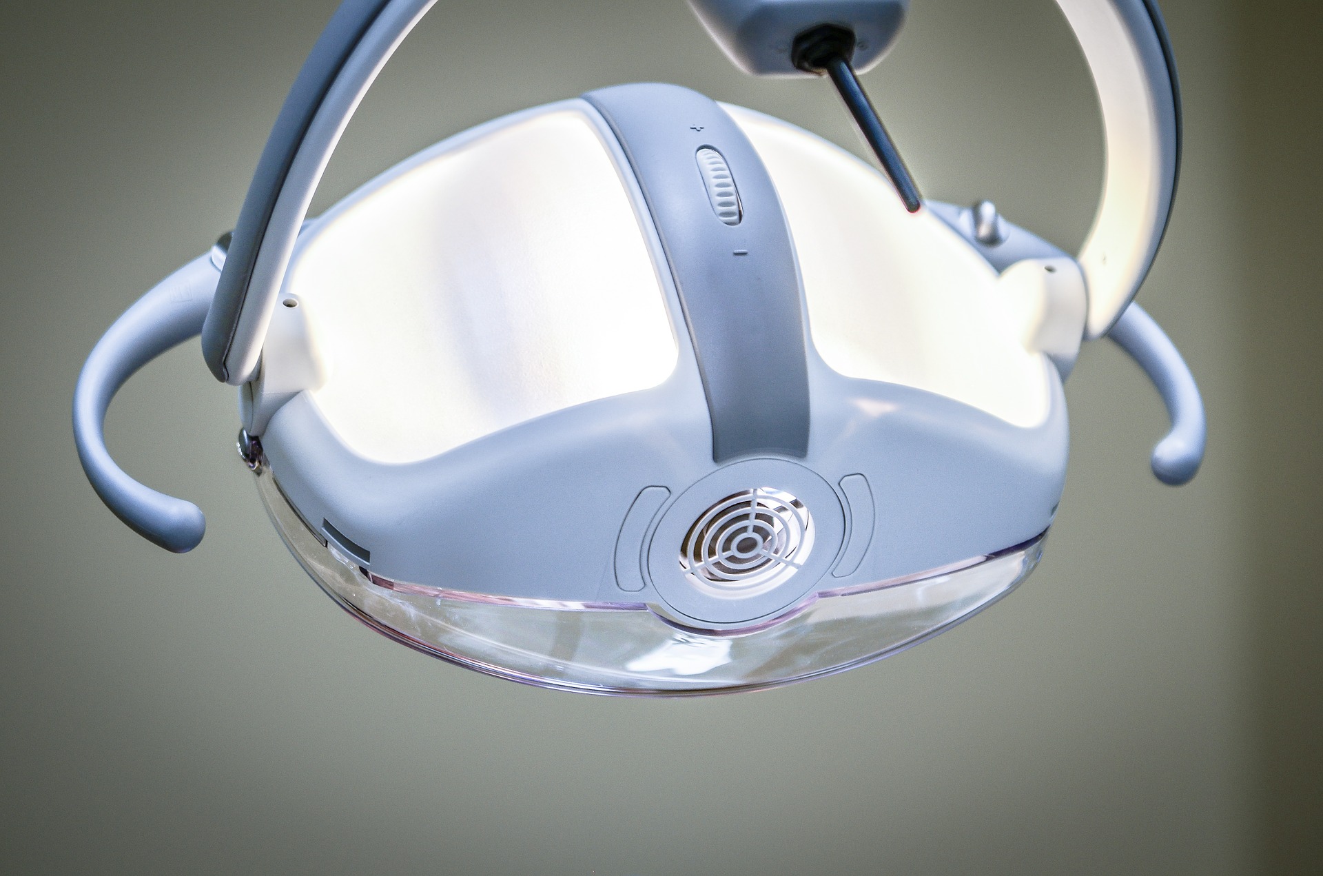 The Benefits of a Professional Dental Cleaning