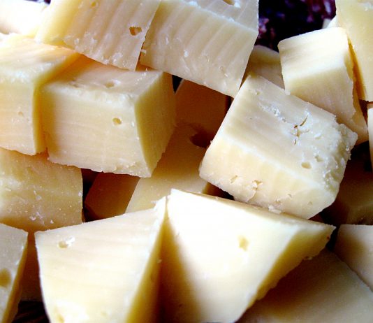 Top 5 Foods to Freshen Your Breath