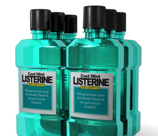 Battle of the Breath: Mouthwash vs. Mints