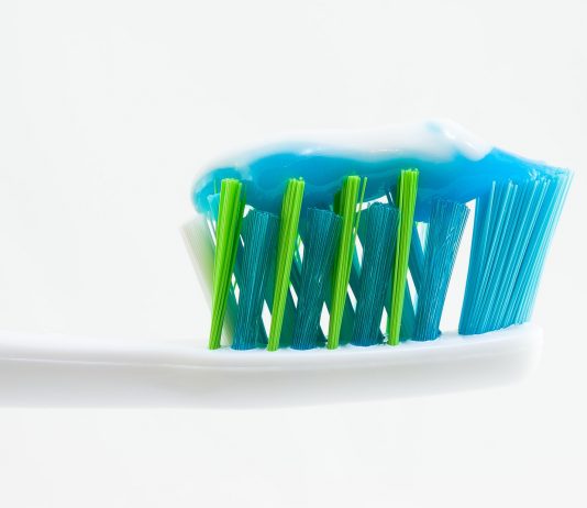 Is There a Correct Way to Brush and Floss?