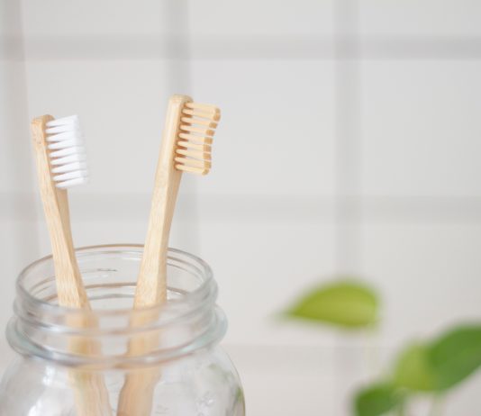 Is There a Correct Way to Brush Your Teeth?