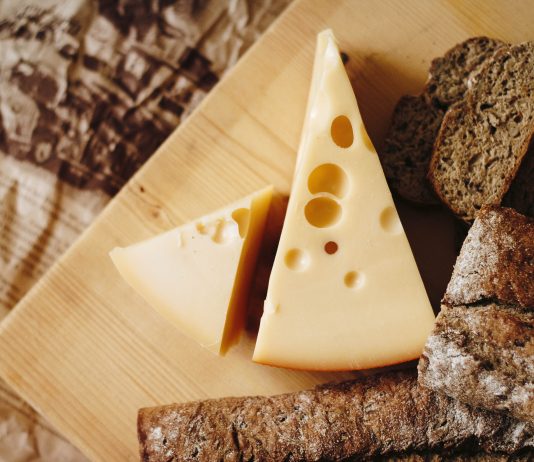 Simple Snacks Your Child’s Teeth Will Love