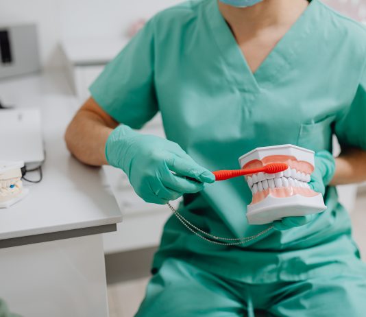 How to Brush and Floss Most Effectively