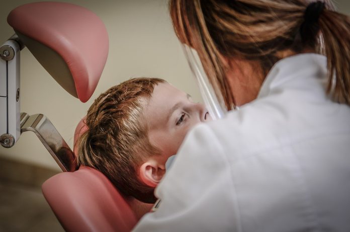 dentist-428645_1280 children dentistry