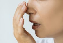 Do Dental Aligners Cause Bad Breath? bad breath oral health